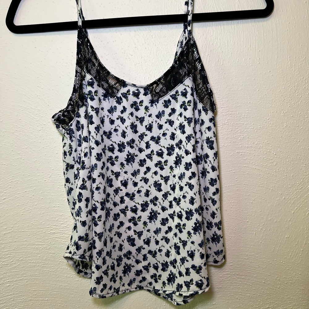 Lush size small sleeveless tank blouse. Like new and great for all occasions